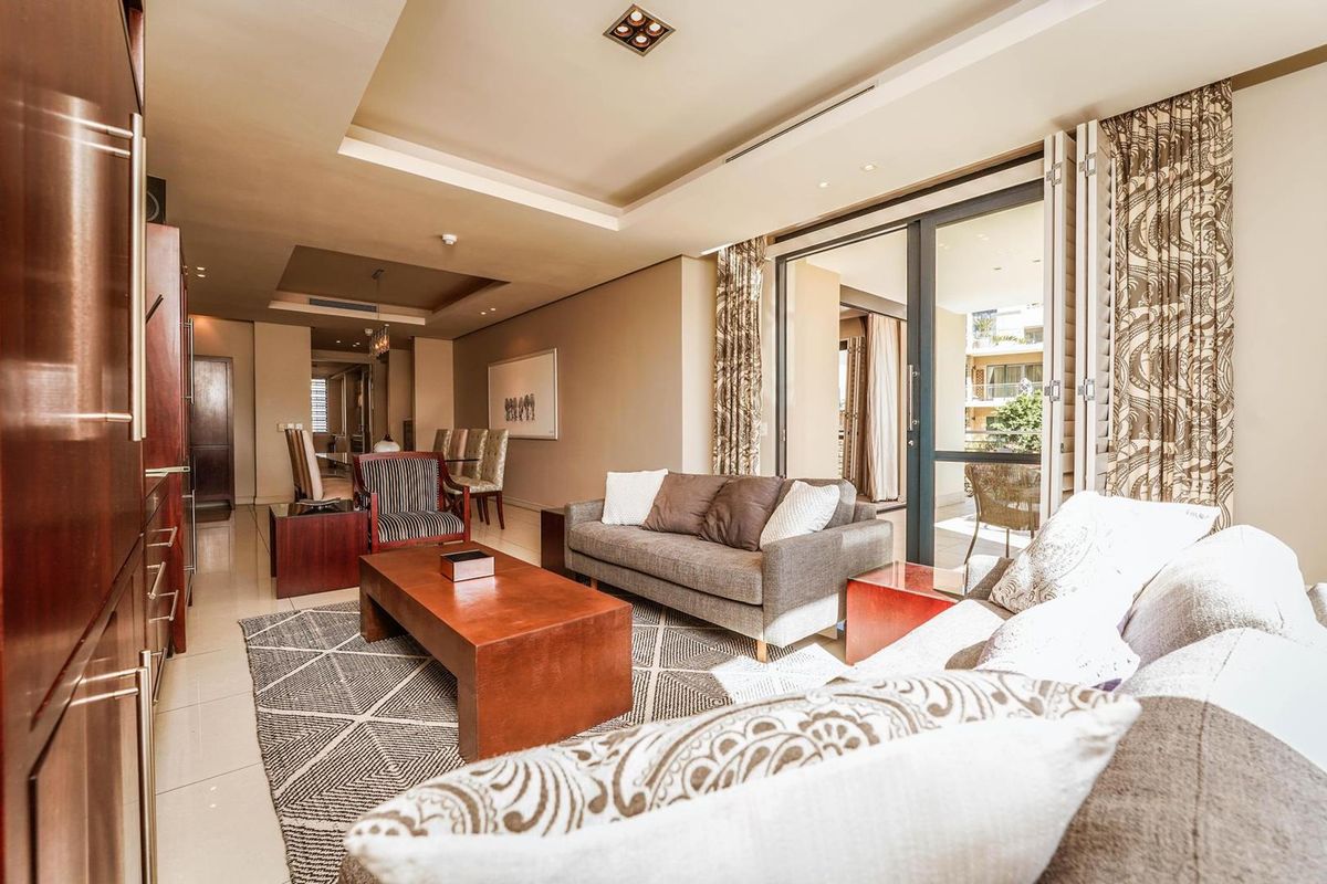 Fully Furnished - 2 Bedroom Apartment in The Emperor - Photo 3