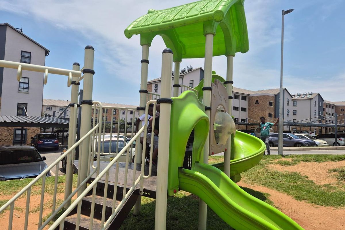 Herons@Riverside 2 bed apartment - R 565 000 - Photo 3