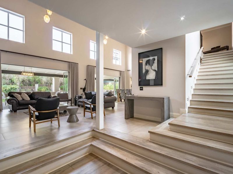 Luxury Greenbelt Home in Steyn City - Photo 6