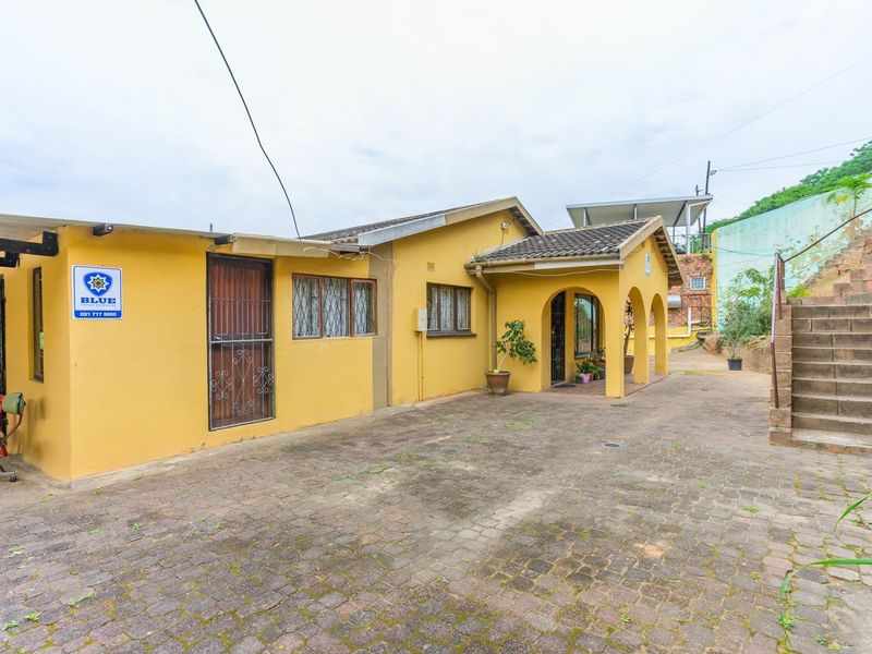 Perfect Live and Rent Home - Photo 1