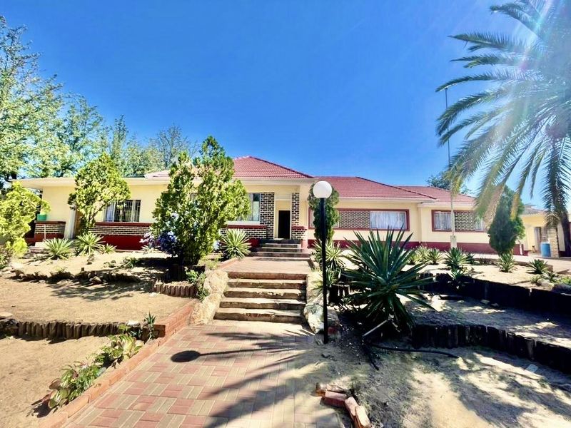 Calling Investor to turn this Prestigeous Property into a Cash Cow - Photo 2