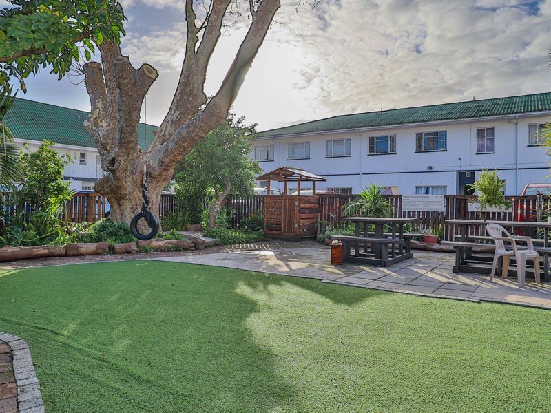 Charming Studio Apartment in Secure Plumberry Square – Plumstead, Cape Town - Photo 5
