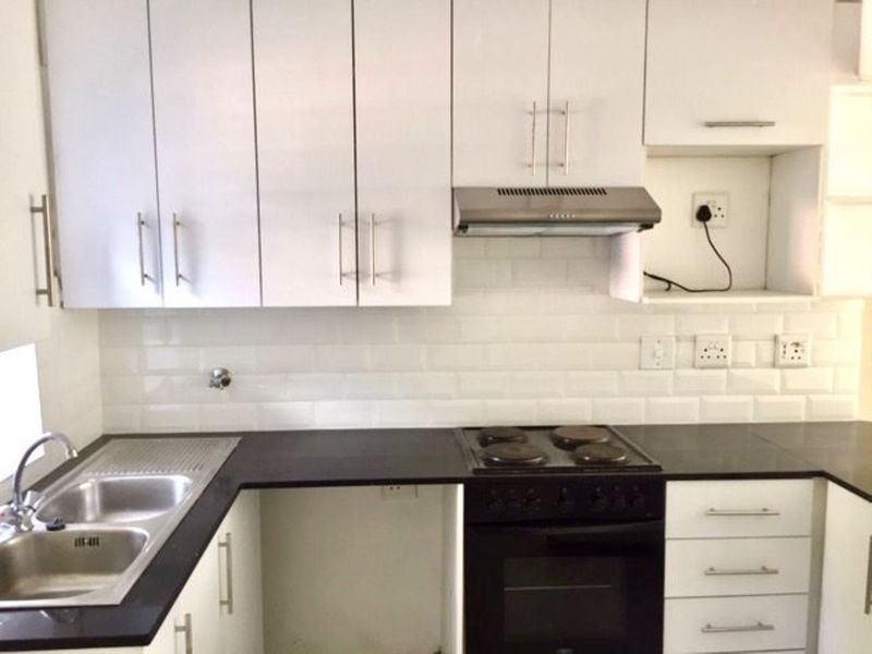 2 bedrooms Apartment in SANDOWN - Photo 6