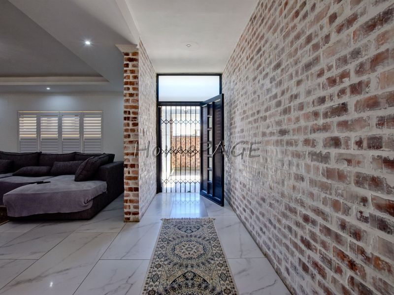 Dunes (Border with Kramersdorf):  Beautiful, Spacious, Upmarket 5 Bedr Home is for Sale - Photo 6