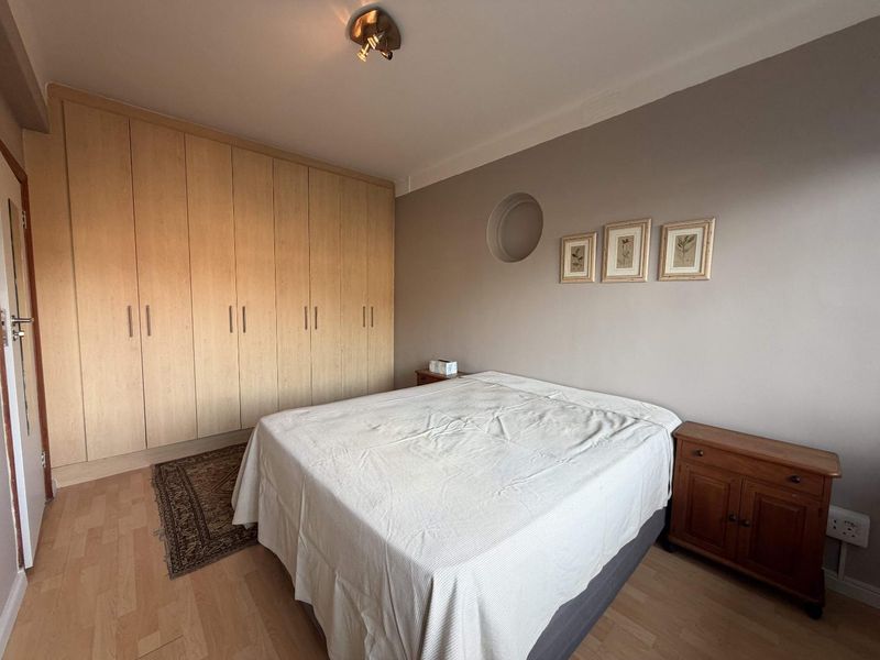 Charming Mouille Point Apartment - Photo 5