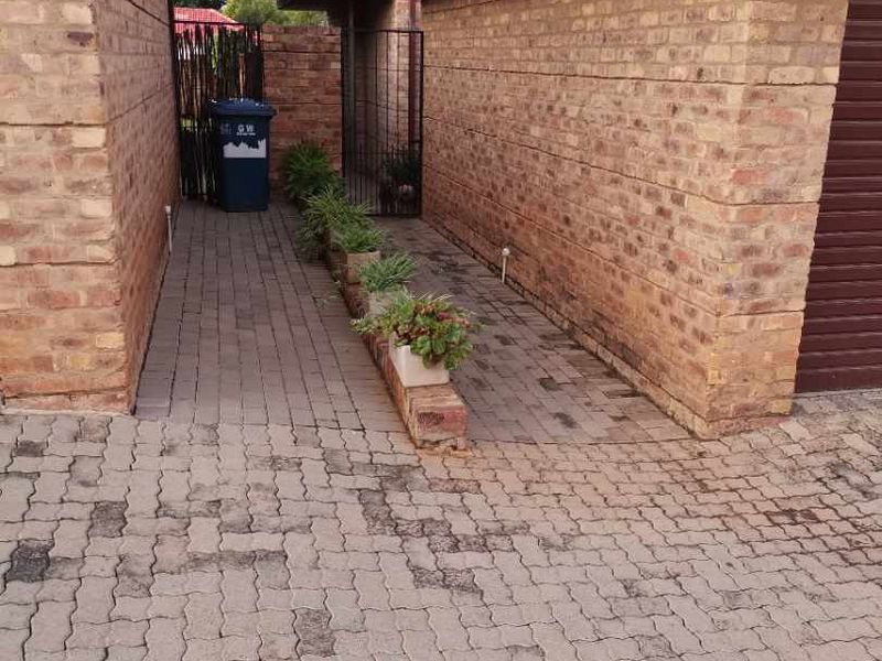 03 Bedroom duplex for sale - Photo 4