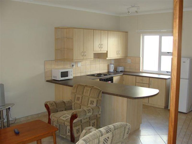 Close to all amenities - Photo 2