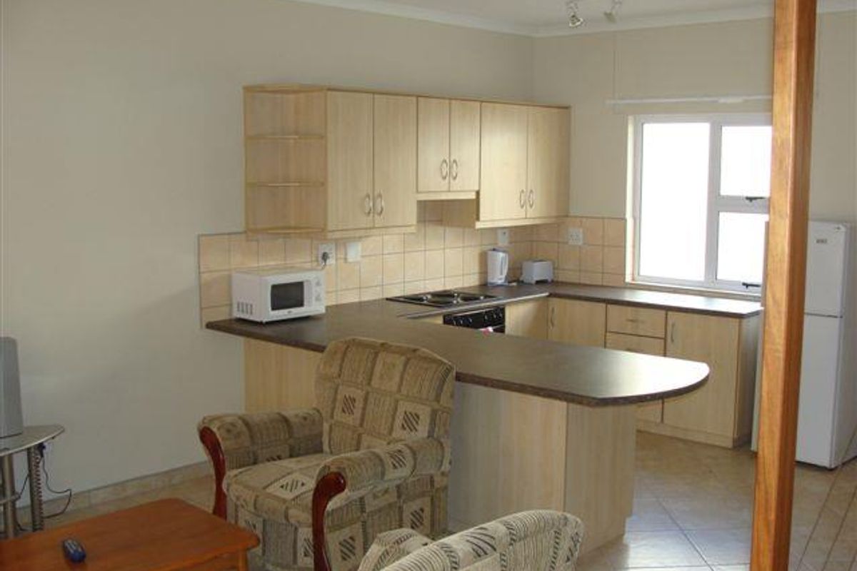 Close to all amenities - Photo 2