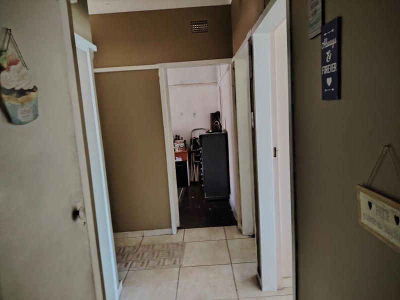 2 Bedroom Flat - Photo 8