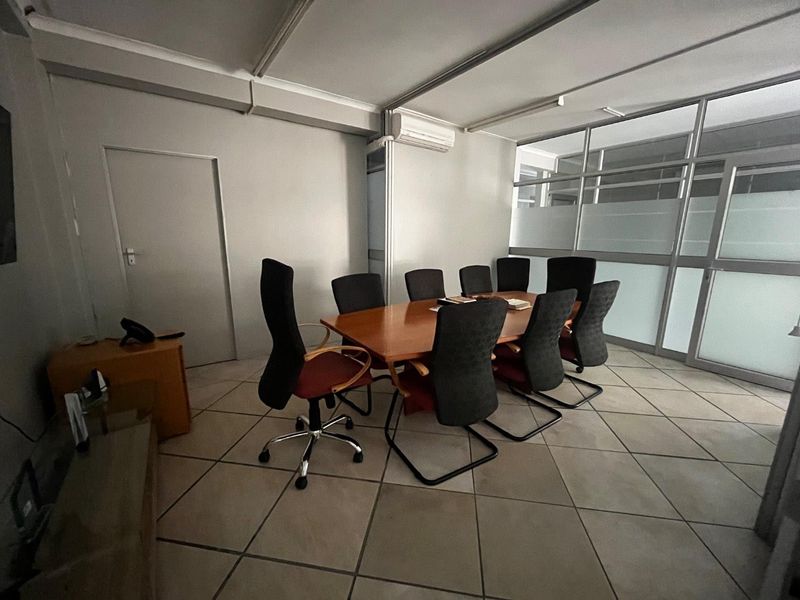 Prime office building for sale- Ausspanplatz/ CBD edge - Photo 8