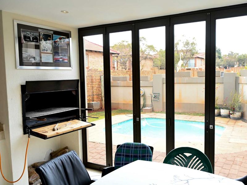 Magnificent 4 Bedroom Mansion for Sale in the popular The Wilds Security Estate! The Entertainers Dream! - Photo 6