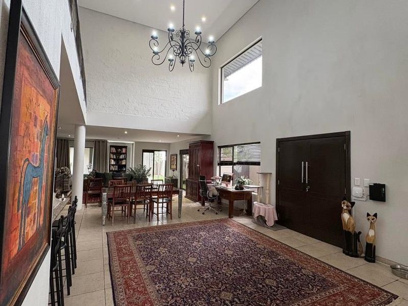 Avis- For Sale- N$8 200 000 - Photo 5