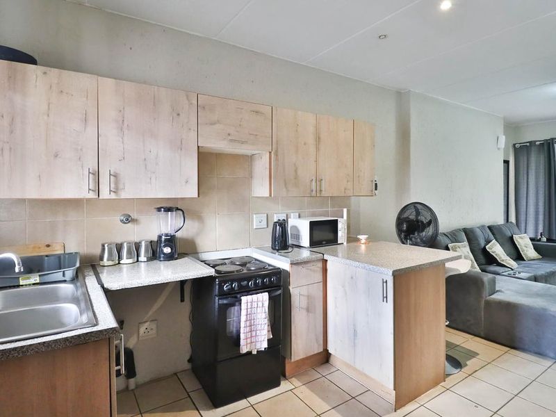 A Specious 2Bedroom 2Bath Apartment for Sale - Photo 8