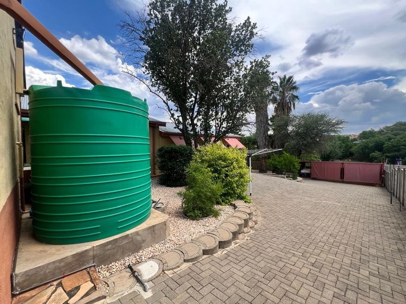 3 Bedroom House For Sale in Pionierspark Ext 1 - Photo 4