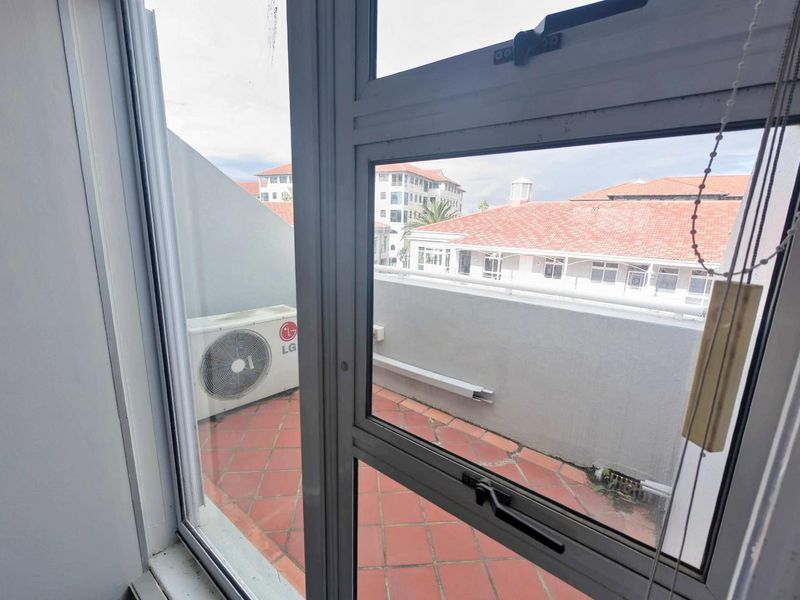 Canal-Facing Loft Office with Private Balconies - Photo 9