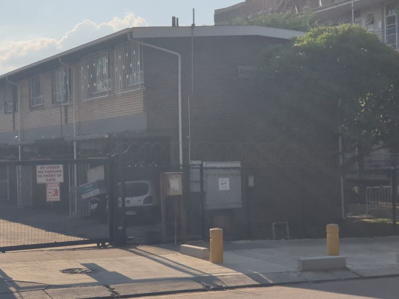 Beautiful Starter Home or Investment - Photo 4