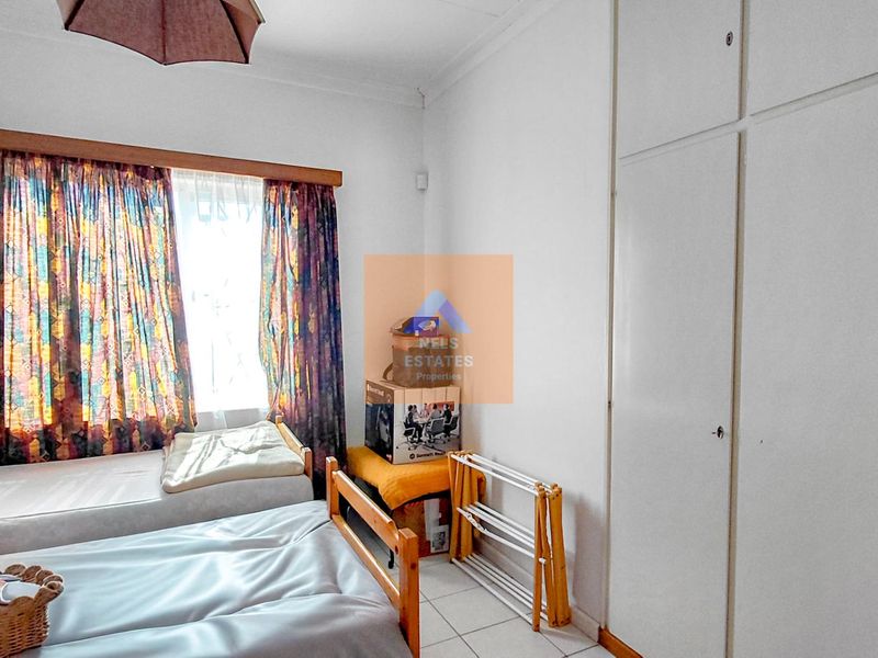 Golden Oldie For Sale in Vineta, Swakopmund - Photo 10