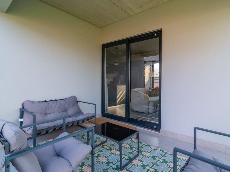 Brand-new 3-bedroom family home with modern finishes in Baltimore estate, Northriding - Photo 4