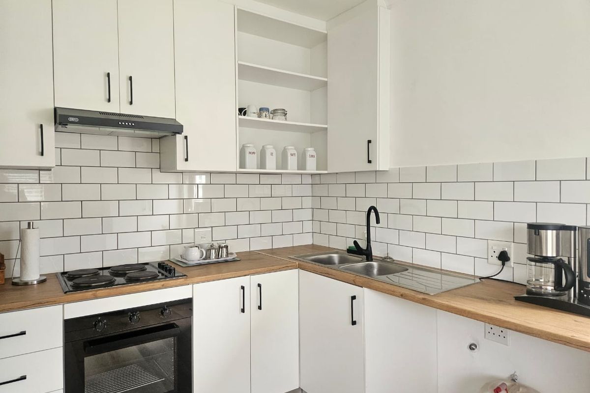 3 Bedroom Unfurnished - Sandbaai - Now available ! - Photo 4