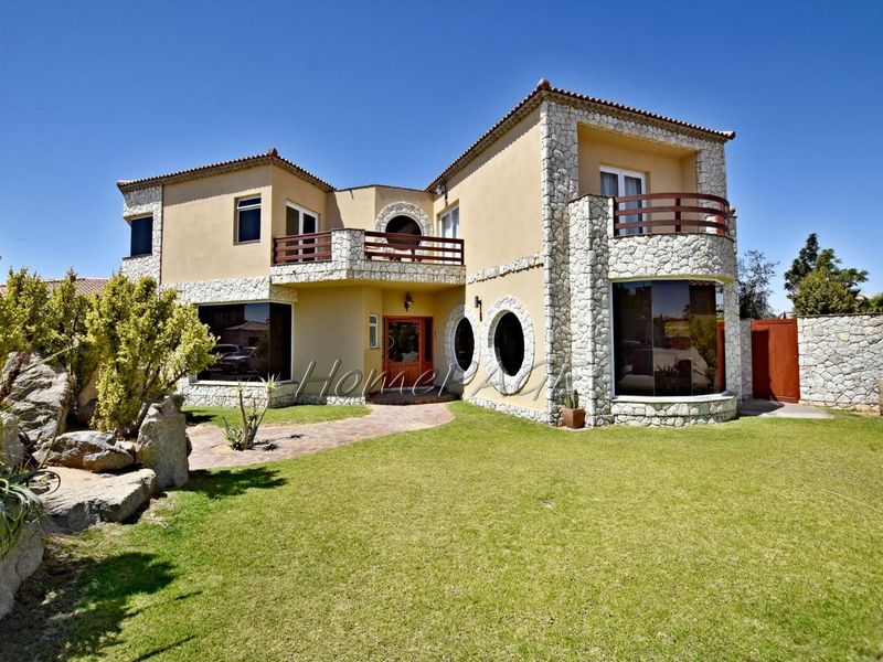 Rossmund, Swakopmund:  Property with total 8 Bedrooms is for Sale - Photo 2