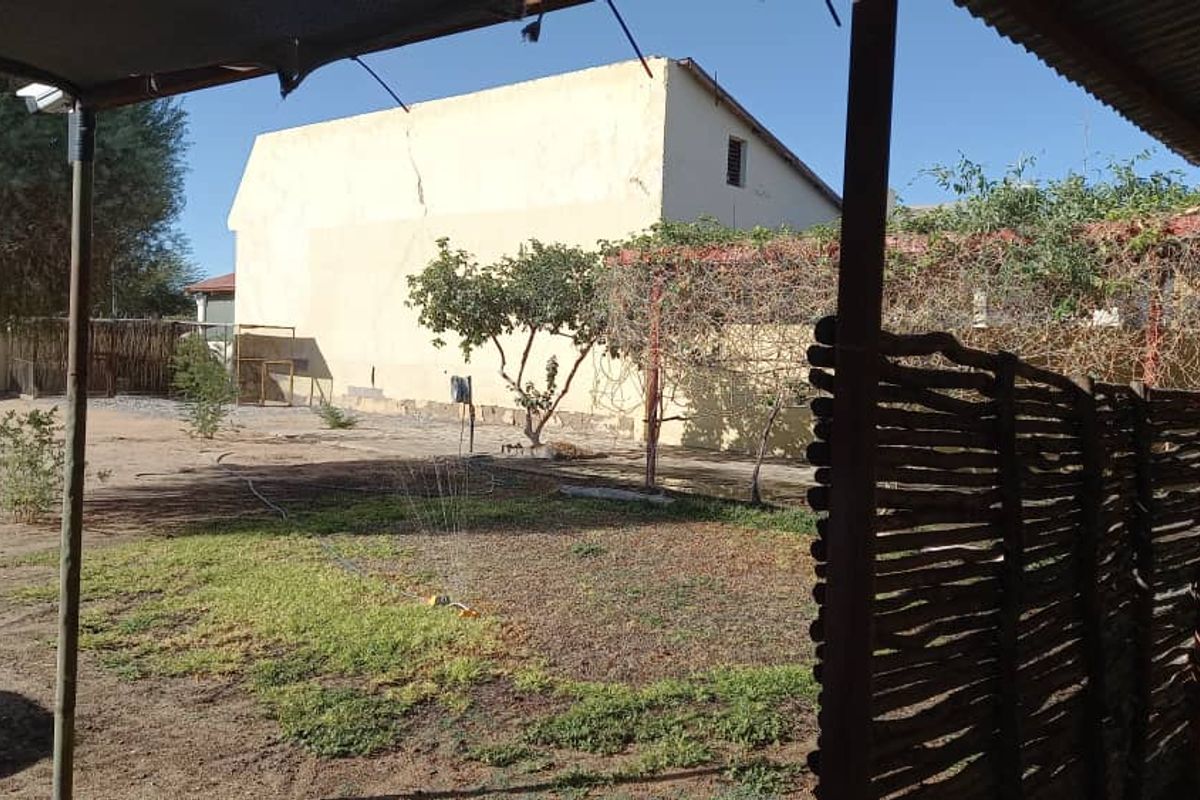 HOUSE FOR SALE IN USAKOS - NAMIBIA - Photo 3