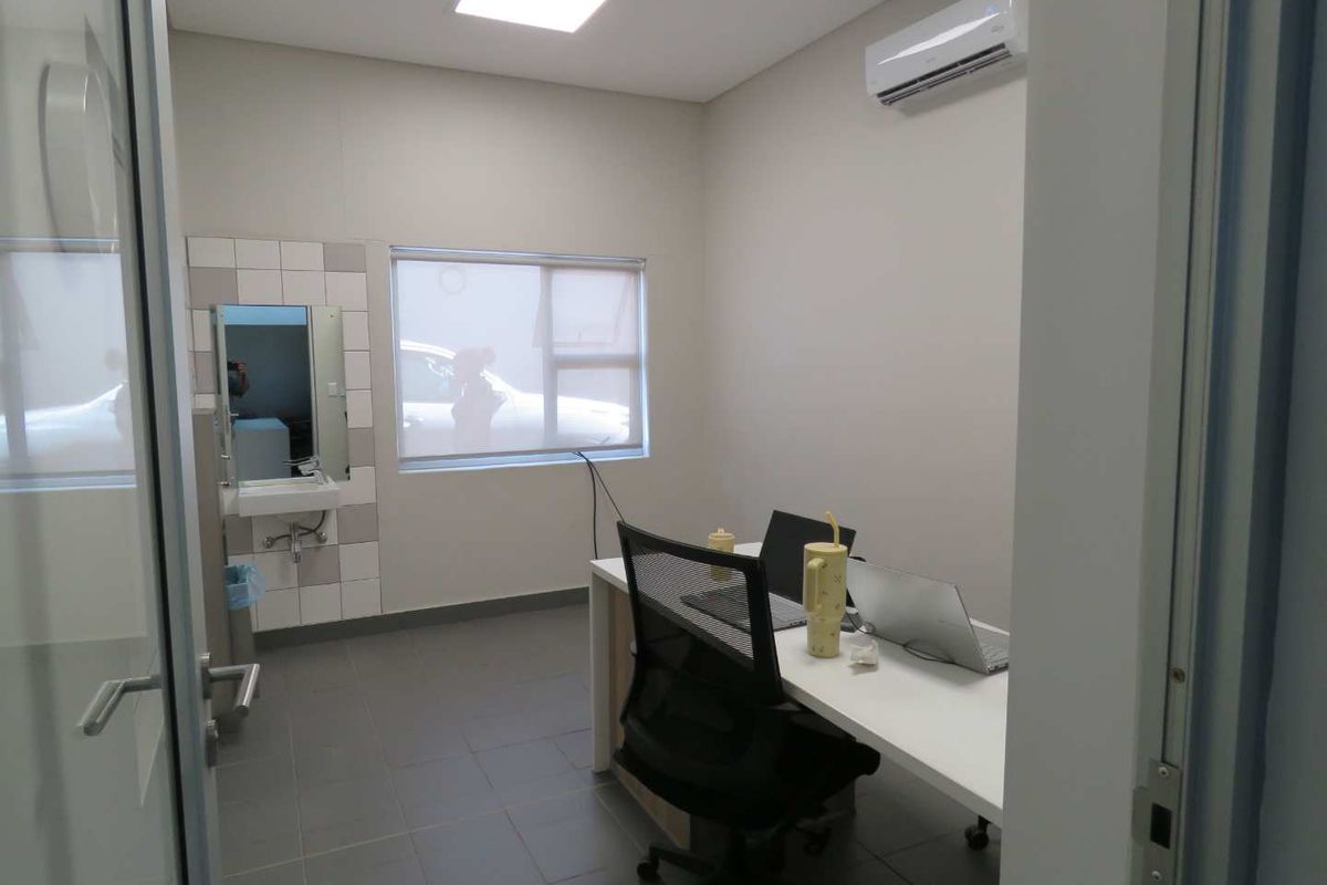 Perfect Professional Space for Healthcare Experts - Photo 2