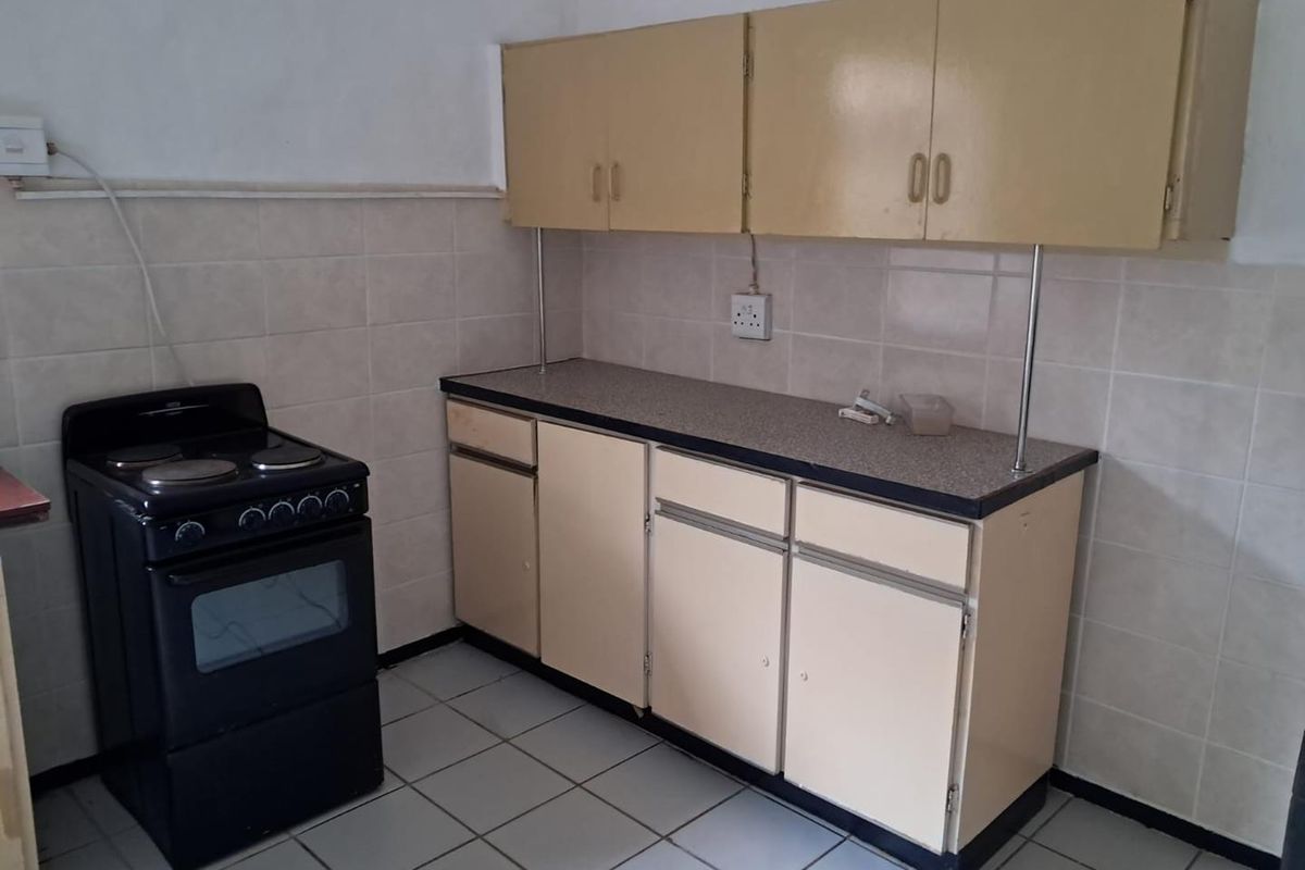 Pet Friendly Twobedroom house for rent - Photo 5