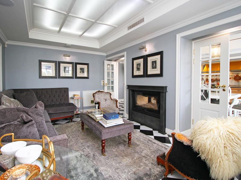 The Hamptons Style Residence In An Exclusive Estate Opposite Steyn City - Photo 5