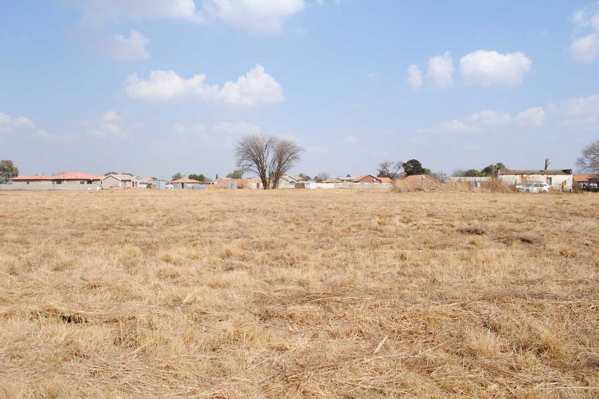 Developers! Lovely Spacious land for your dream development - Photo 5