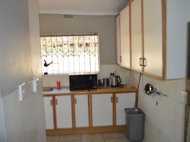 Commercial property in Hennie Alberts Street Alberton - Photo 10