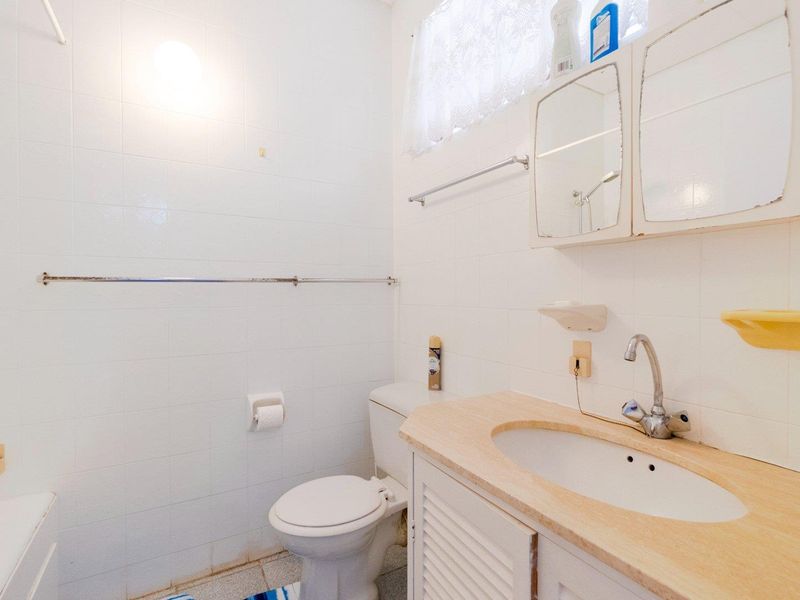 Picture perfect furnished studio apartment in Warner Beach, where everyday living feels like a getaway. - Photo 5