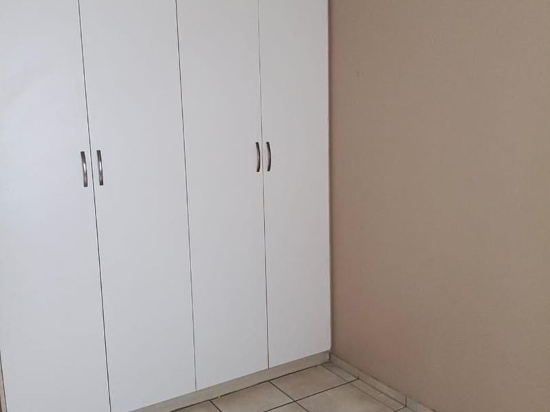 2 Bedroom Townhouse for Sale in Bardene - Photo 7