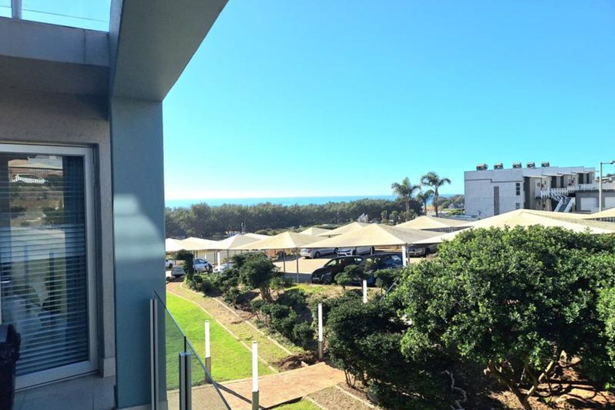 2 Bedroom Apartment For Sale in Nautica, De Bakke, Mossel Bay - Photo 5