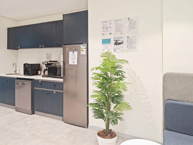 Unlimited office access in HQ Killarney Mall - Photo 6