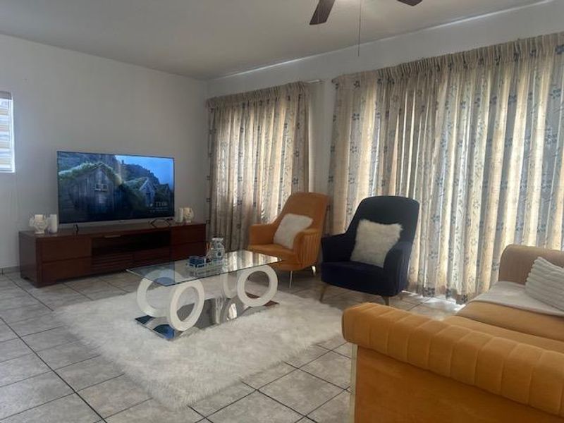 Baysvalley Beauty with Income Potential – Spacious Duet & Bachelor Flat - Photo 6