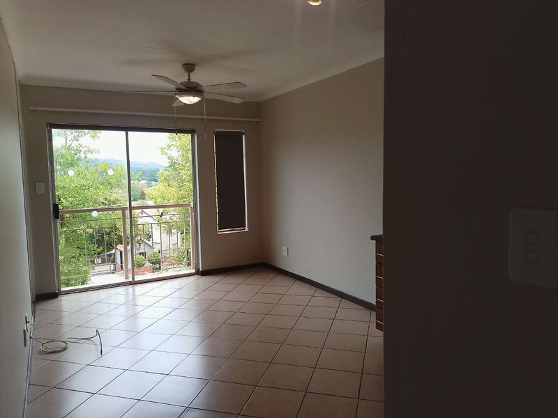 "Sleek Comforts and Security: Your Ideal Lock-Up Apartment!" - Photo 6