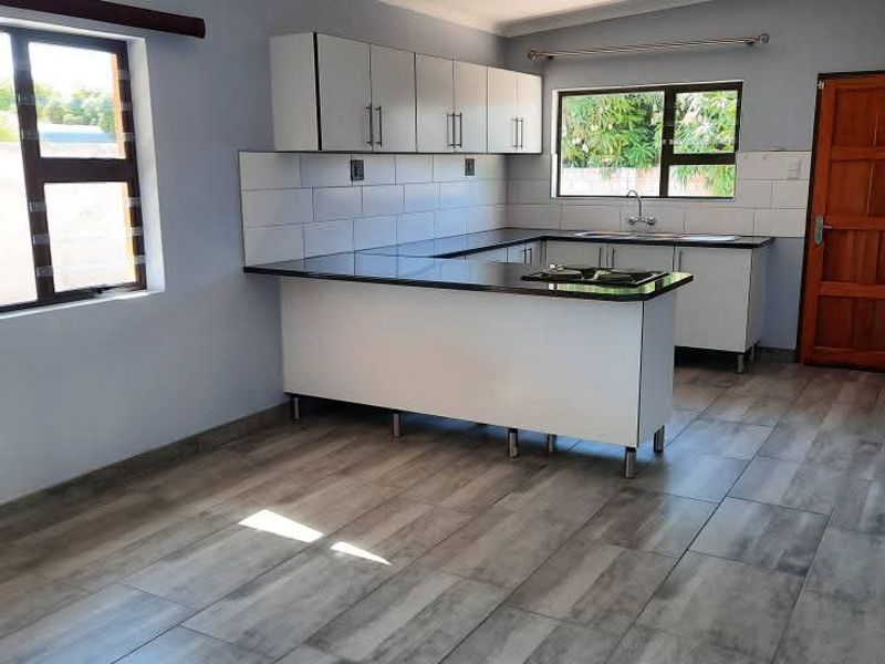 Safe & Neat Ongwediva Family House For Sale - Photo 9