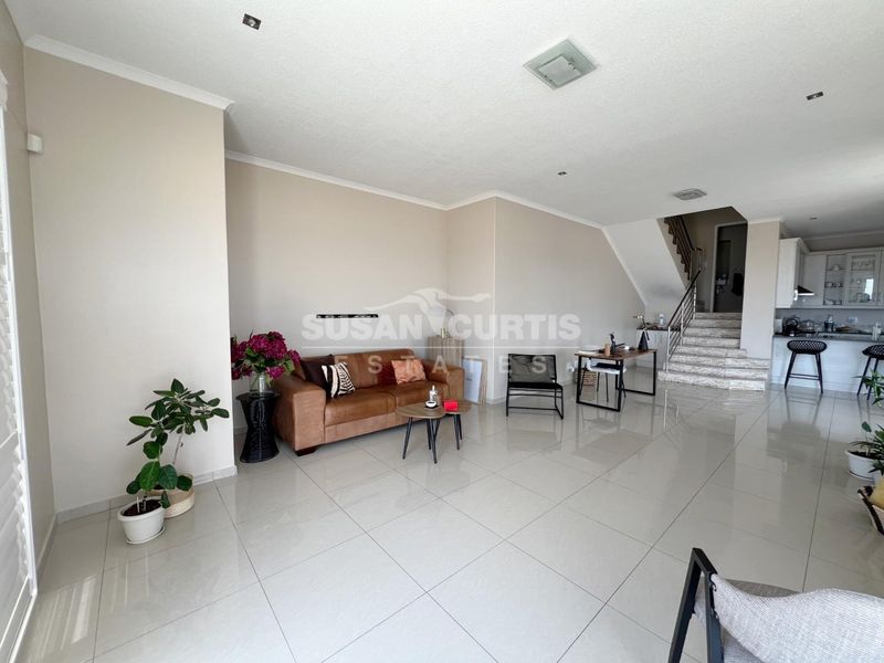BEACHFRONT HOME - Photo 5