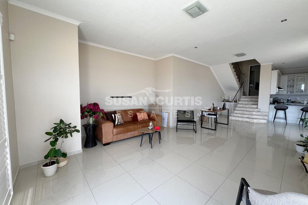 BEACHFRONT HOME - Photo 5