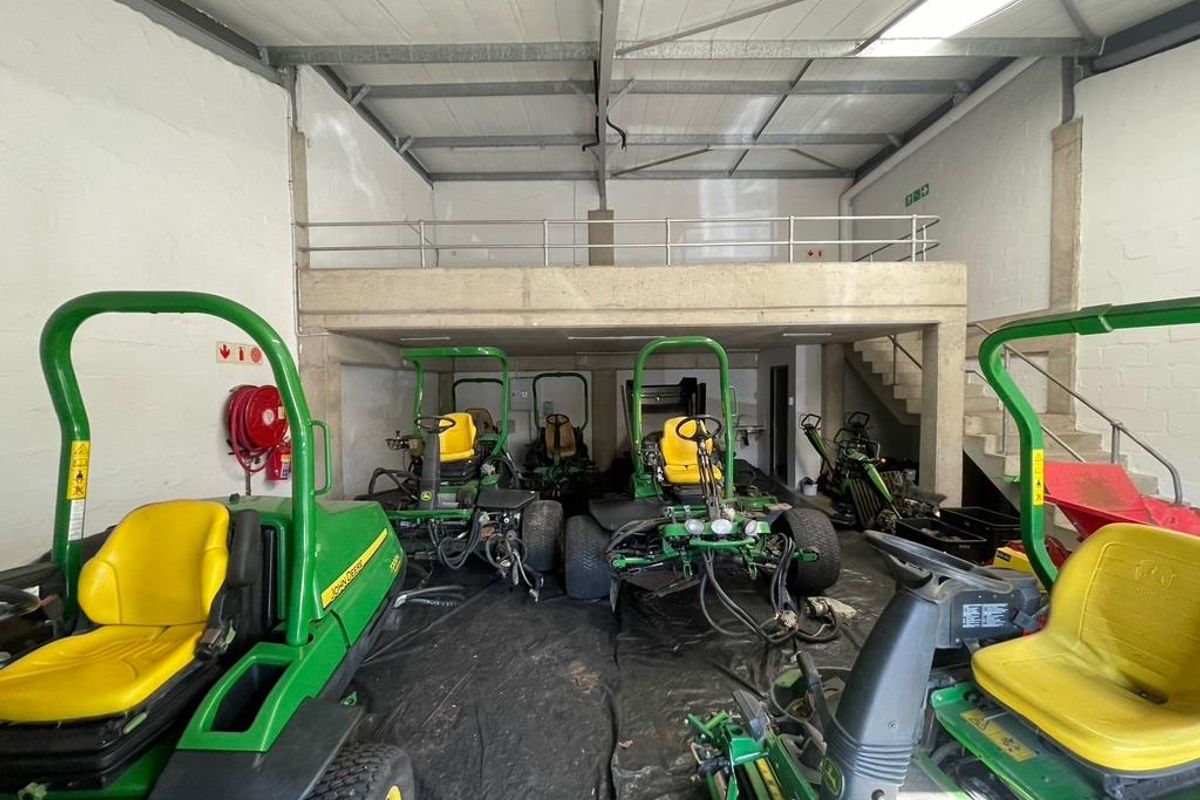 Hendra - Mini Warehouse For Sale – Cornubia Business Park - Photo 2