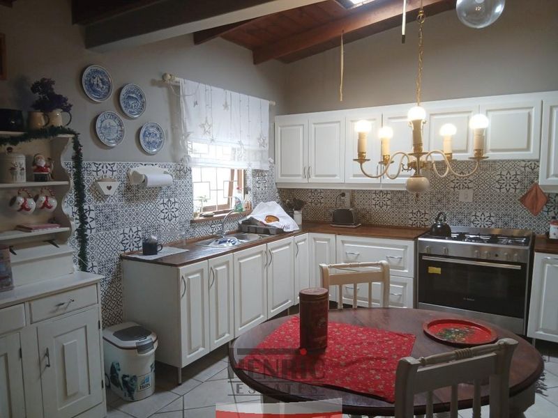 1 x Large house or 2 x smaller houses?    That is the question! - Photo 7