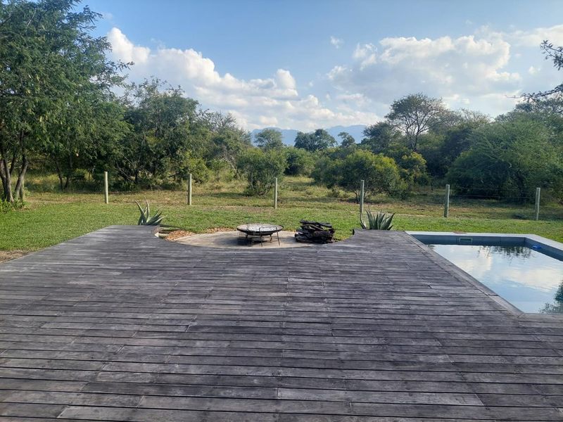 Prime Bushveld Living in Moditlo Wildlife Estate – Furnished Rental - Photo 2