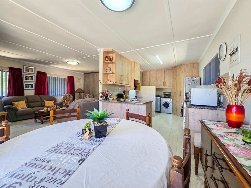 Harbour area gem up for grabs. - Photo 2