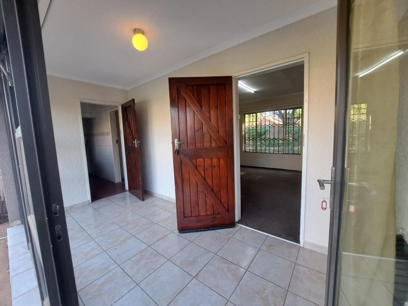 Charming Garden Cottage to Let in Benoni Orchids - Photo 2