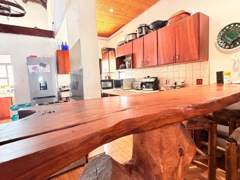 Your beautiful 5 bedroom spacious home awaits - Photo 9