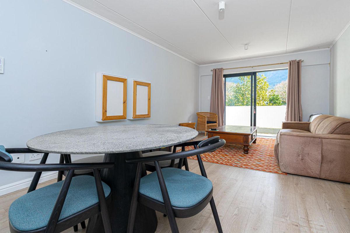 Secure Gem in the heart of Rondebosch - Photo 4