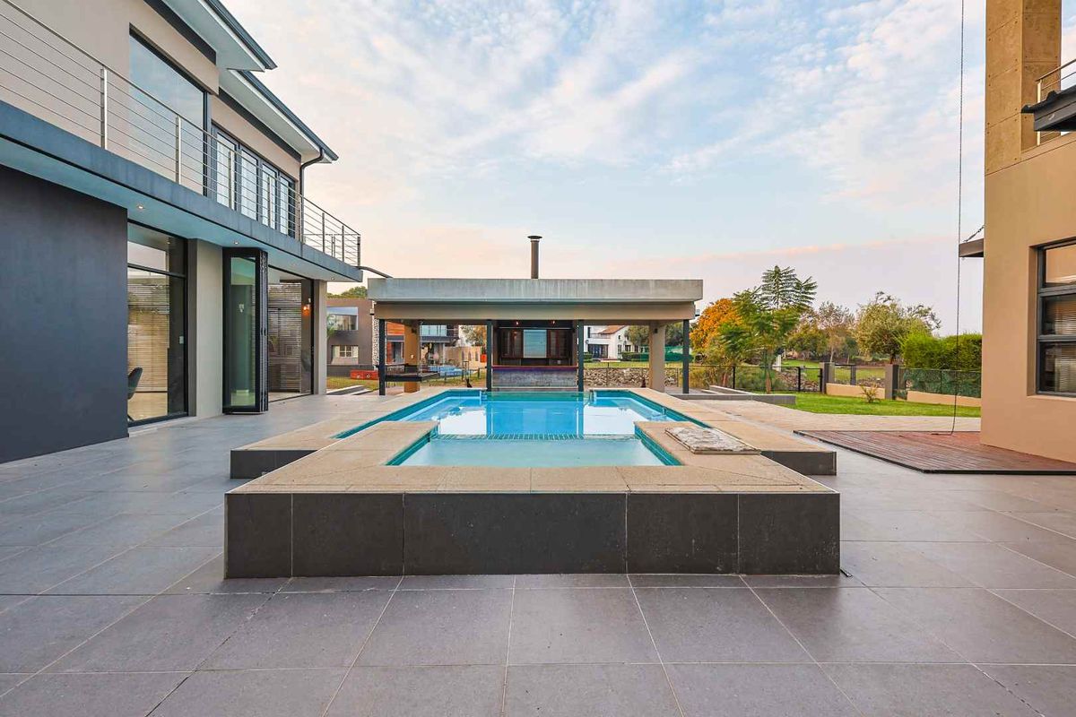 Modern Luxury Home for Sale - Photo 5