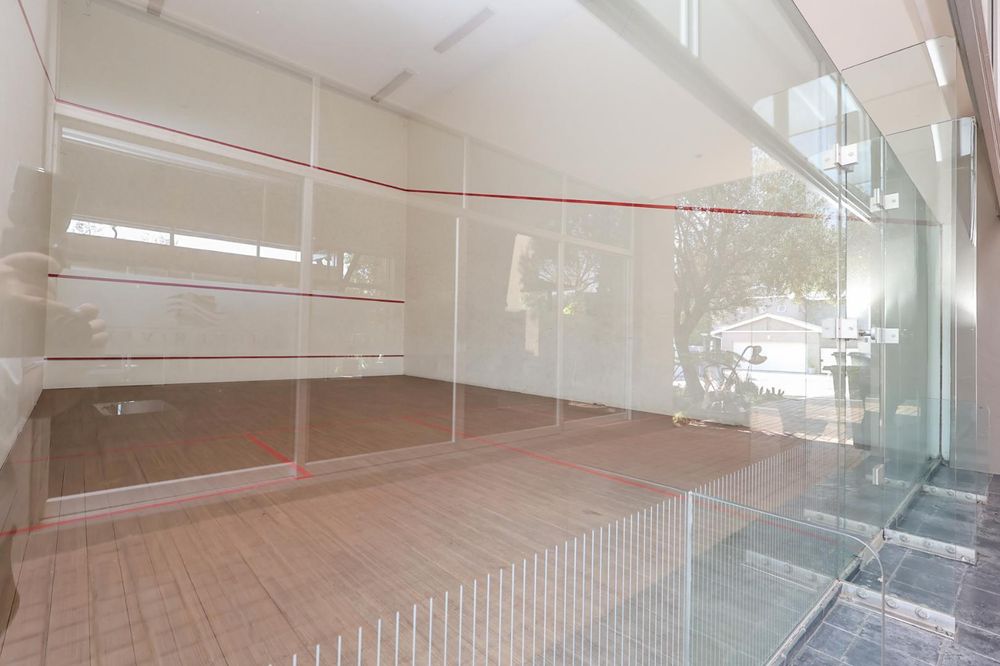 Complex squash court