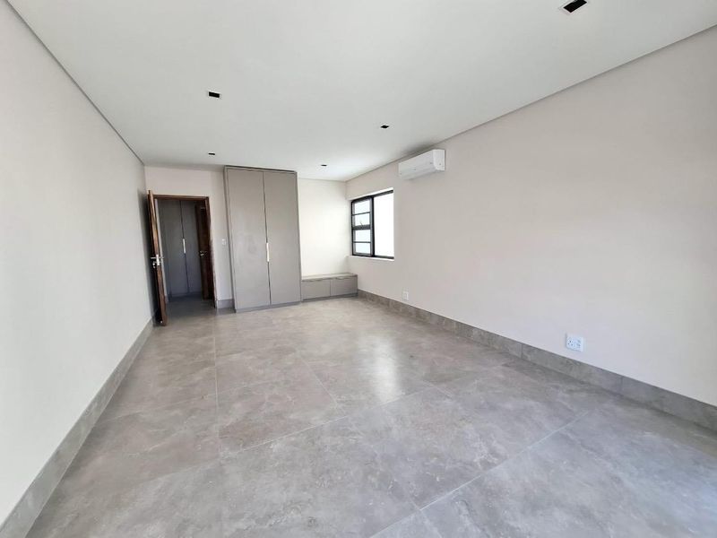 Exquisite New Home with Breathtaking Views – Ludwigsdorf N$13,000,000 - Photo 8