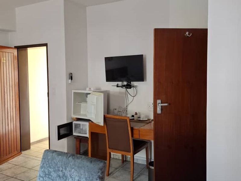 Hotel For Sale - Windhoek Central - Photo 9